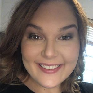 Meet your Posher, Annie